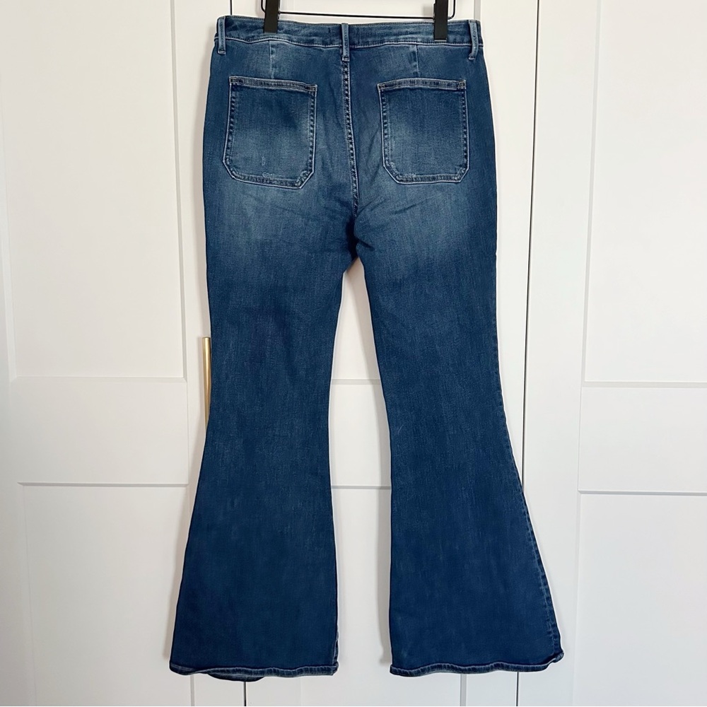 DRIFTWOOD Women’s 32 Farrah Flare Jeans Medium Dark Wash - Picture 2 of 6
